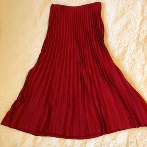 High Waisted Pleated Skirt